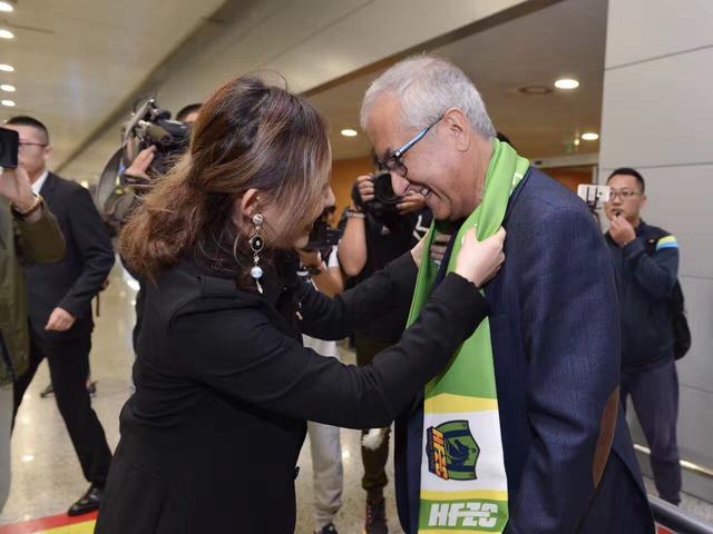 波多野结衣黑丝袜